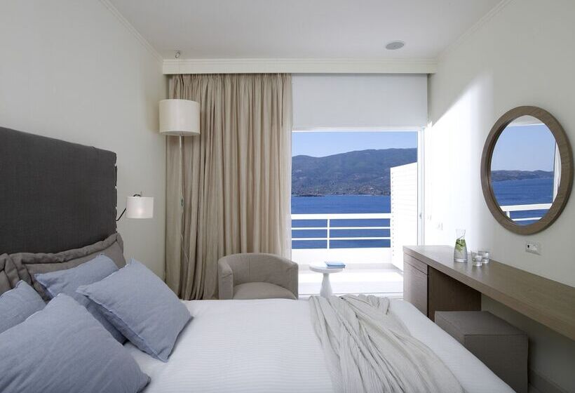 اتاق لوکس, Sirene Blue Luxury Beach Resort