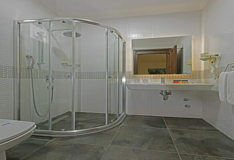 بانگلوی استاندارد, Club Kastalia Holiday Village   All Inclusive