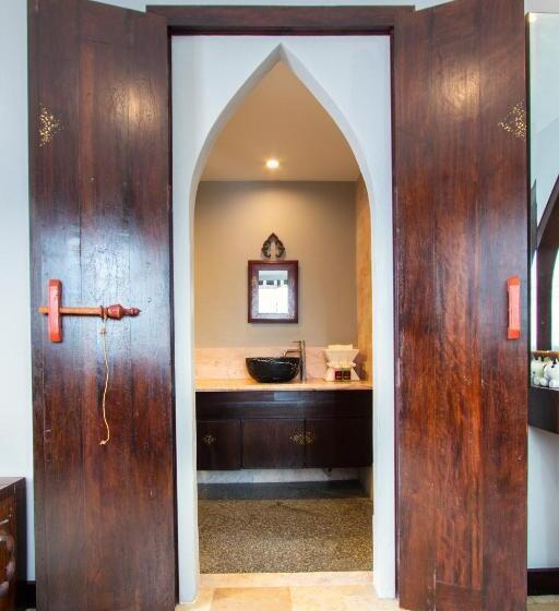 اتاق لوکس, Gudi Boutique