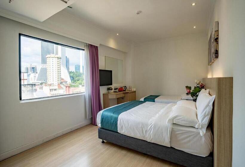 اتاق لوکس سه تخته, Floresta Hotel Chinatown