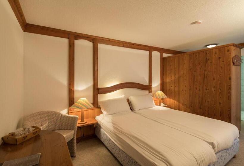 Номер Стандарт, Hôtel Chalet Royal
