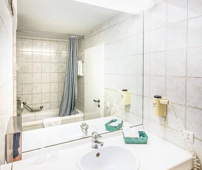 Номер Стандартный с Видом, Hôtel Chalet Royal