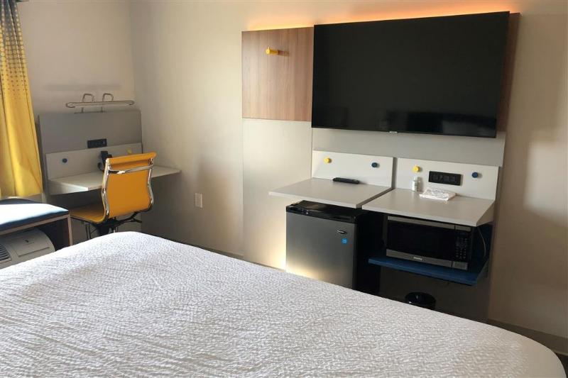 اتاق لوکس, Days Inn By Wyndham Hotel Suites Amman