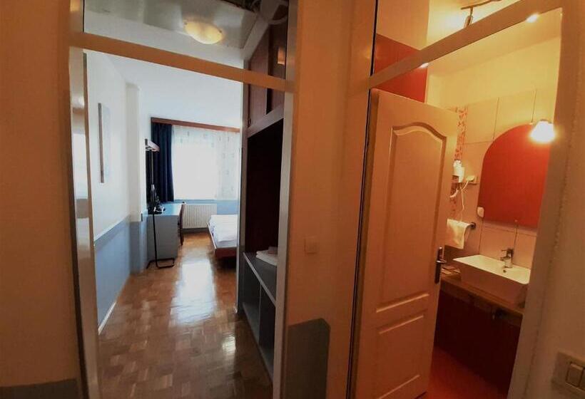 اتاق استاندارد, Rooms Vodisek   Depandansa Capodistria Boutique Hotela