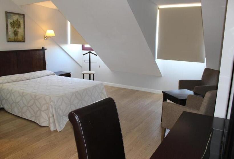 Люкс, Apartahotel Villa De Parla