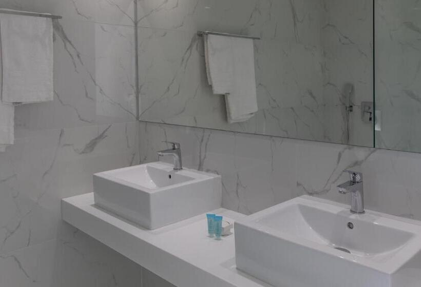 Полулюкс, Agrelli Hotel & Suites