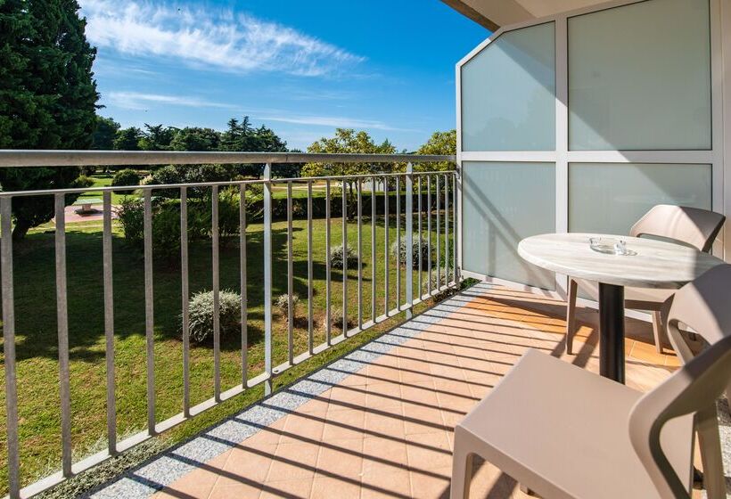اتاق استاندارد با بالکن, Arena Hotel Holiday