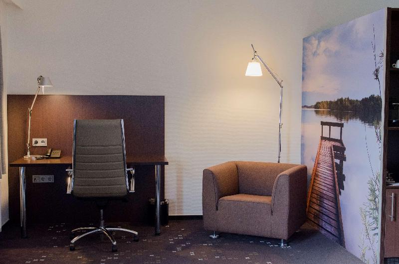 带大床的行政房间, Flonk Hotel Groningen Zuid, Bw Signature Collection