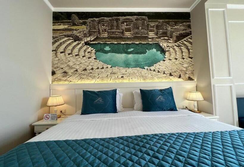 带大床的行政房间, Adriatik Hotel, Bw Premier Collection