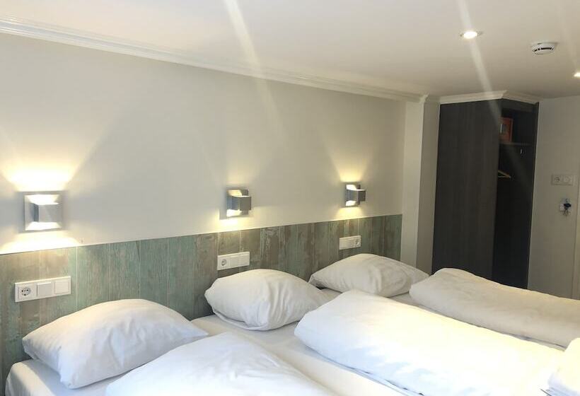 Habitació Quàdruple Estàndard, Damrak Inn