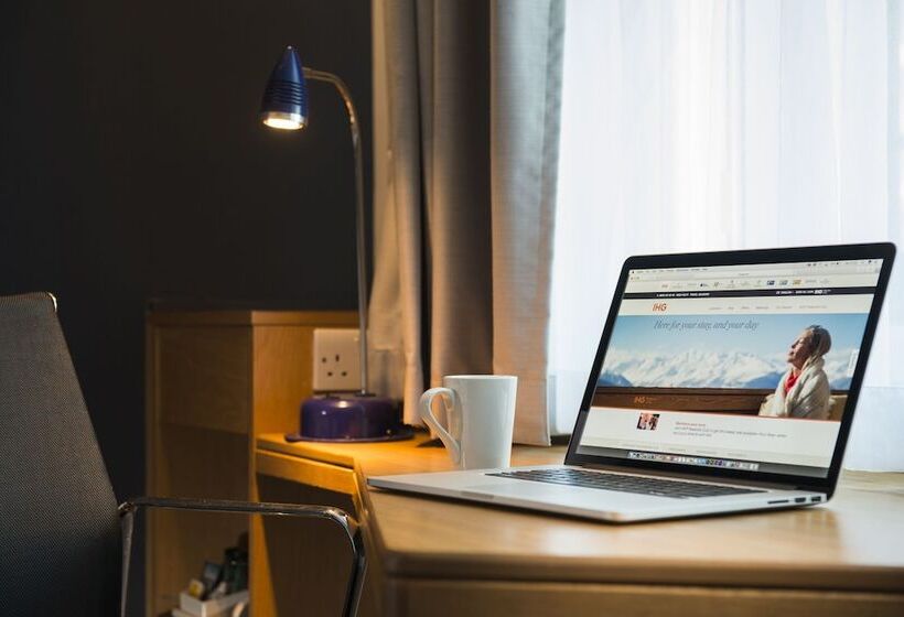 Номер Стандарт Адаптированный для Инвалидов, Holiday Inn Express Newcastle Gateshead, An Ihg