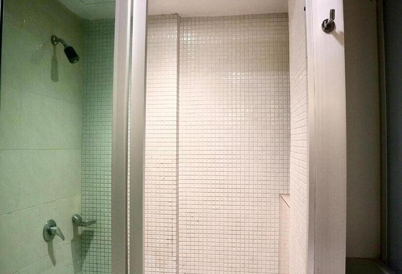 Quarto Deluxe, Swana Bangkok