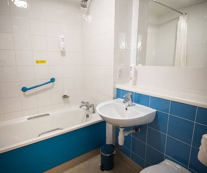 اتاق خانوادگی, Travelodge Waterford