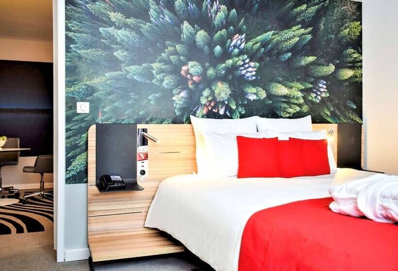 سوییت جونیور, Novotel Bucharest City Centre
