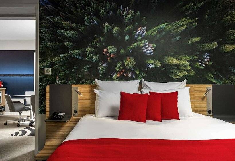 سوییت جونیور, Novotel Bucharest City Centre