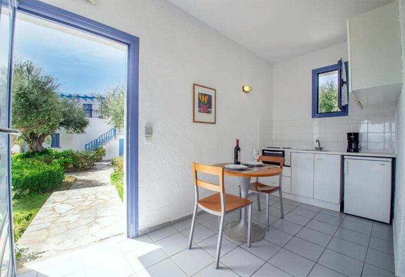 استودیوی سوپریور, Palatia Village Hotel Apartments