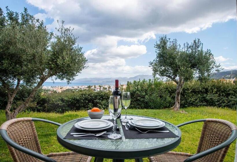 استودیوی سوپریور, Palatia Village Hotel Apartments
