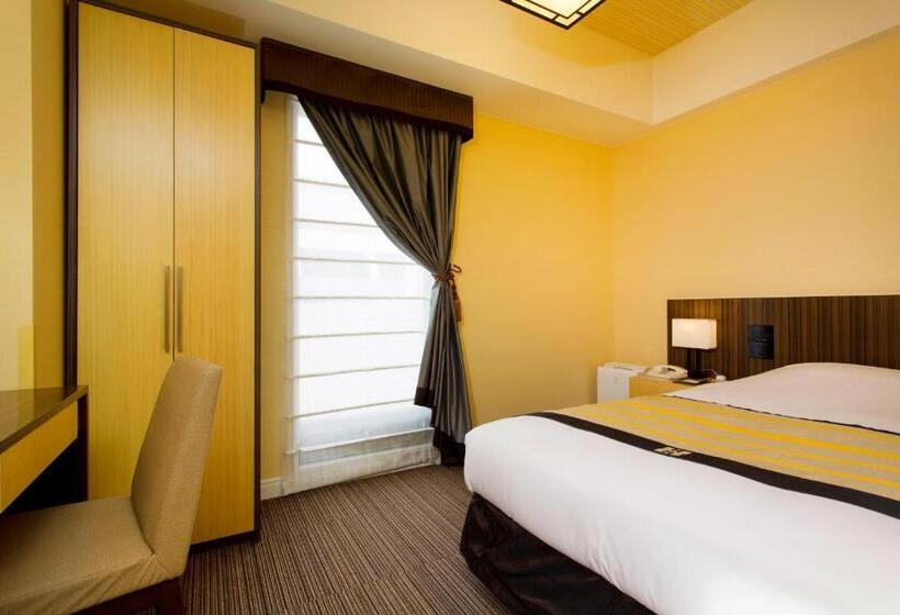Quarto Estandar Individual, Monterey Hanzomon