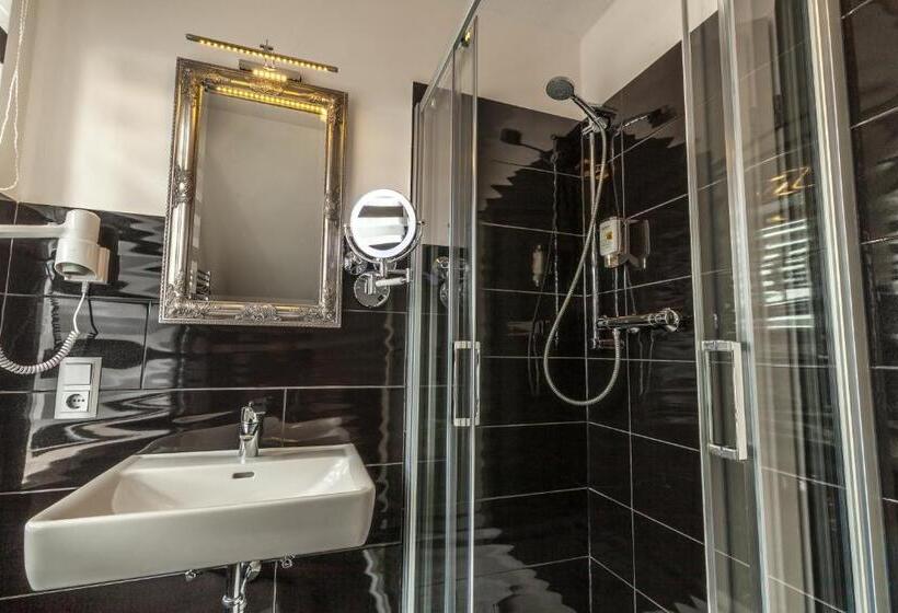 اتاق اکونومی یک تخته, Akzent Hotel Tietmeyer