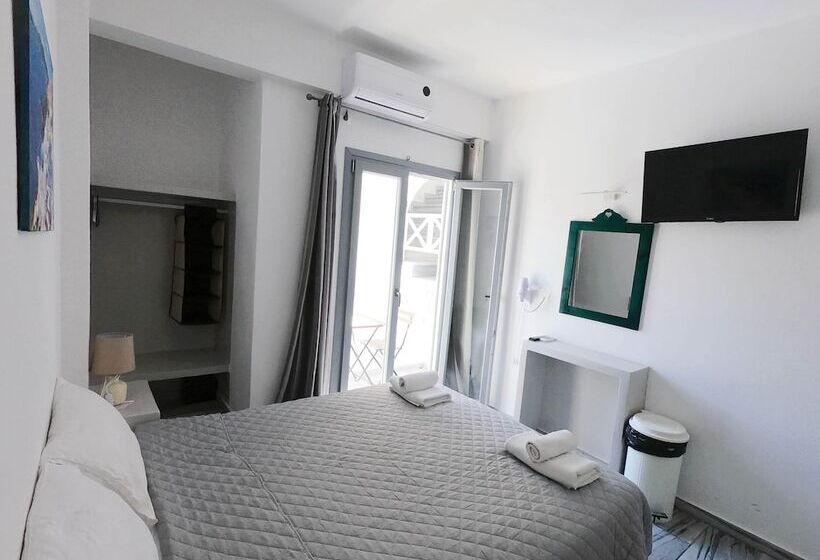 استودیوی لوکس, Anny Studios & Rooms Perissa Beach