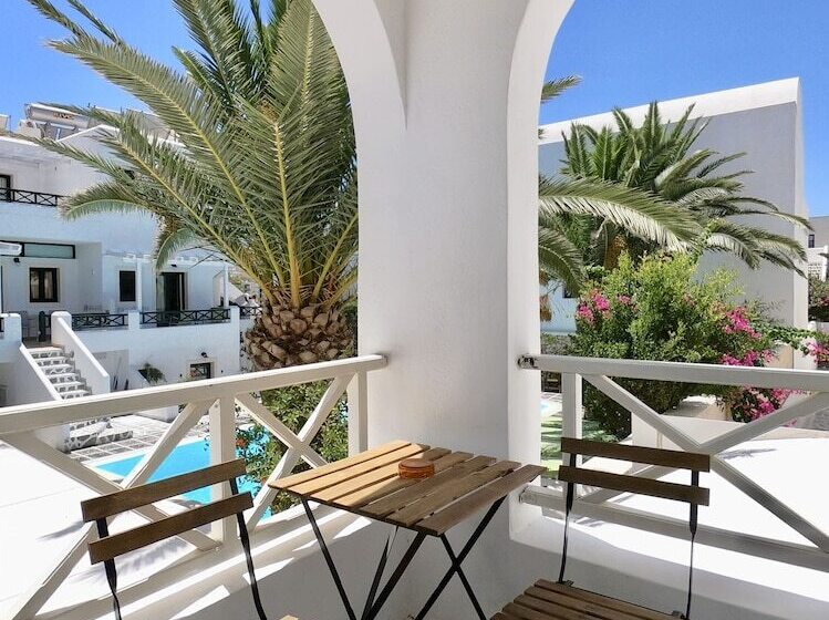 استودیوی لوکس, Anny Studios & Rooms Perissa Beach