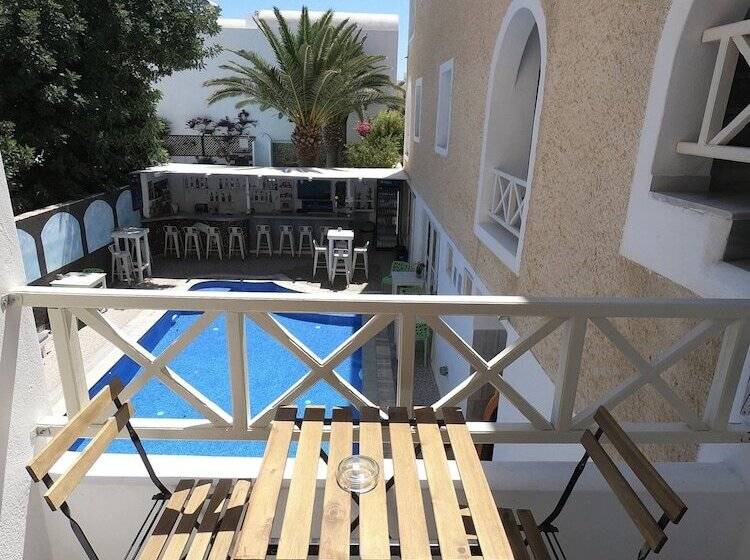 استودیوی لوکس, Anny Studios & Rooms Perissa Beach