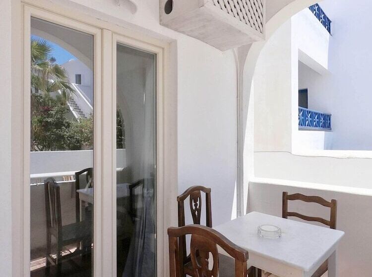 استودیوی لوکس, Anny Studios & Rooms Perissa Beach