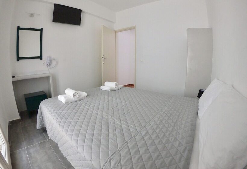 استودیوی لوکس, Anny Studios & Rooms Perissa Beach