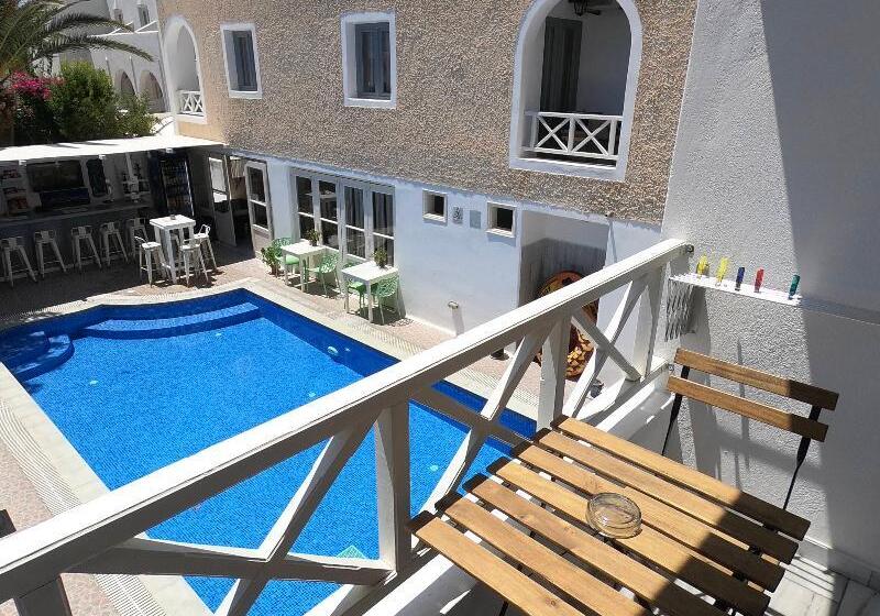 استودیوی لوکس, Anny Studios & Rooms Perissa Beach