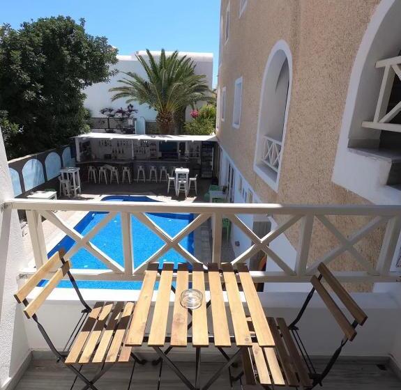 اتاق استاندارد با چشم‌انداز استخر, Anny Studios & Rooms Perissa Beach