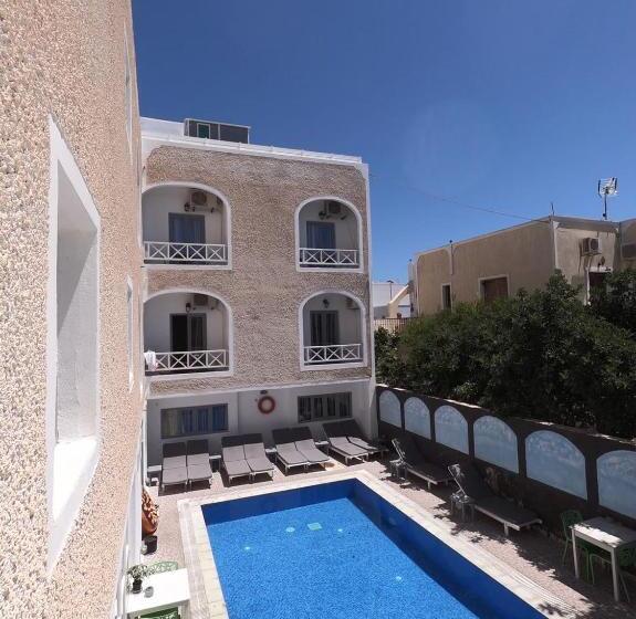 استودیوی لوکس, Anny Studios & Rooms Perissa Beach