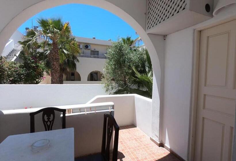 اتاق لوکس چهار تخته, Anny Studios & Rooms Perissa Beach