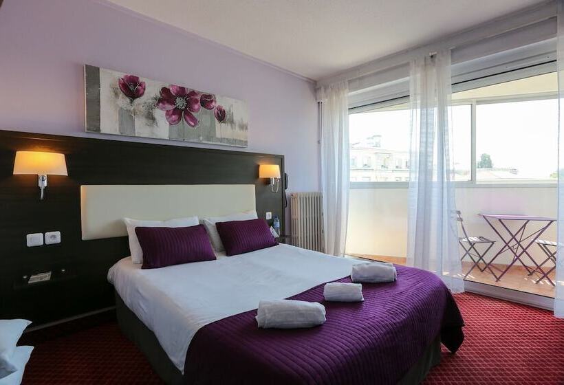 Номер Стандарт, Brit Hotel Bleu Nuit