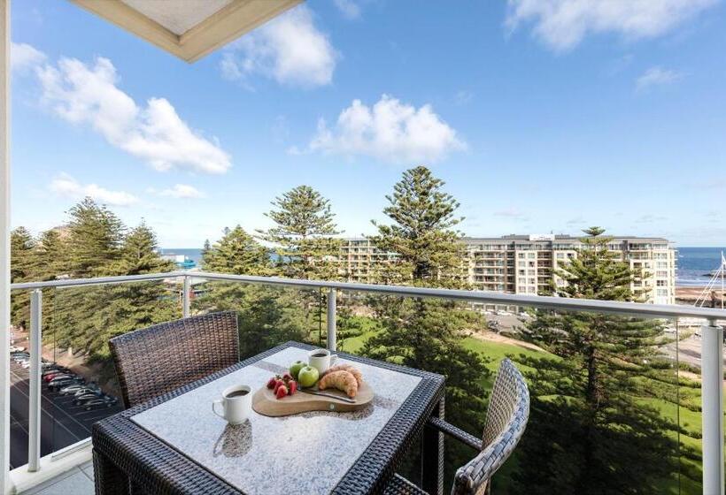 آپارتمان مدیریتی 2 خوابه, Oaks Glenelg Liberty Suites