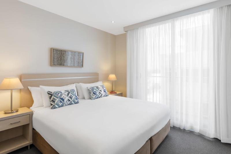 آپارتمان مدیریتی 2 خوابه, Oaks Glenelg Liberty Suites