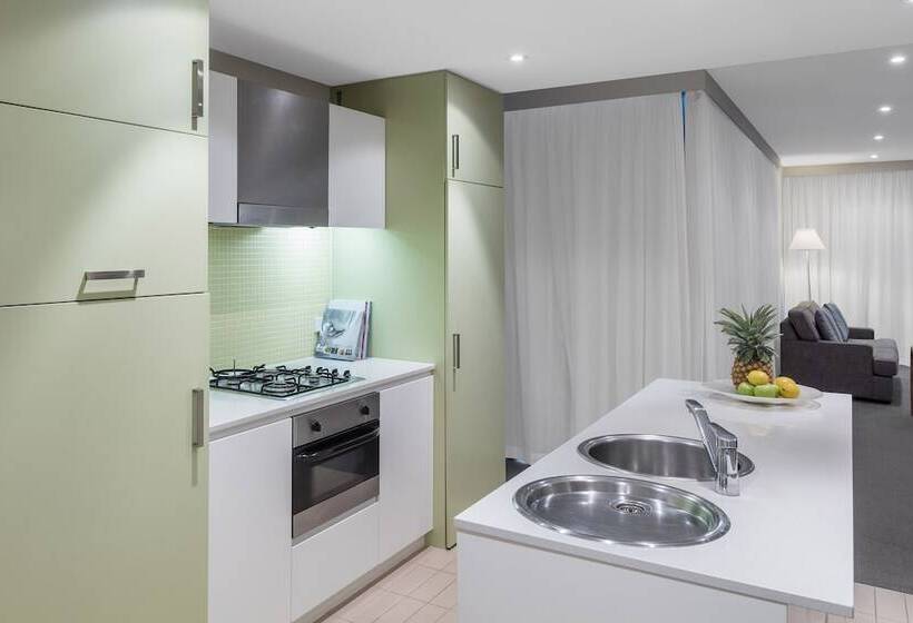 آپارتمان مدیریتی 2 خوابه, Oaks Glenelg Liberty Suites