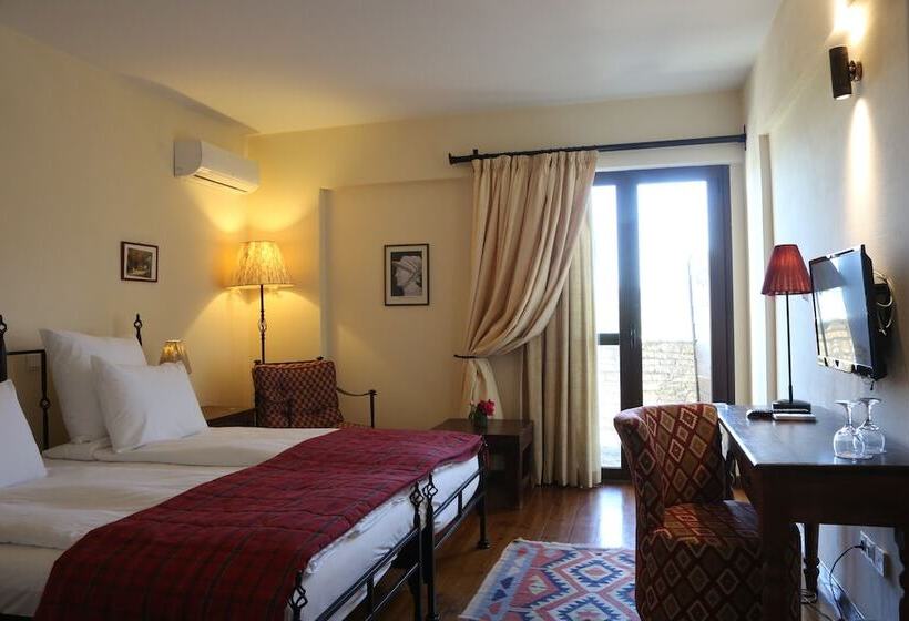 اتاق استاندارد یک نفره, Princess Lanassa