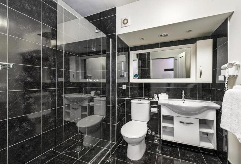 스위트, Quality Hotel Colonial Launceston