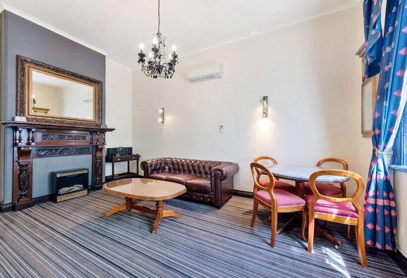 스위트 킹사이즈 침대, Quality Hotel Colonial Launceston
