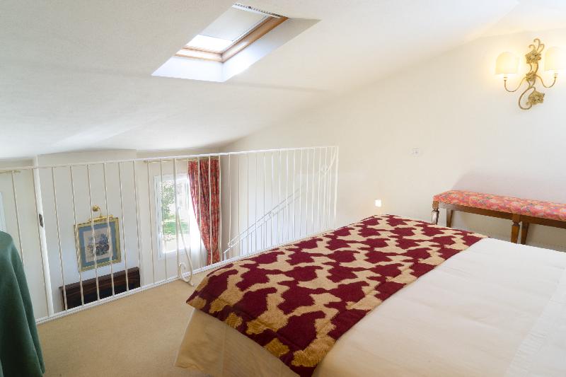 Полулюкс, Villa Abbondanzi Resort
