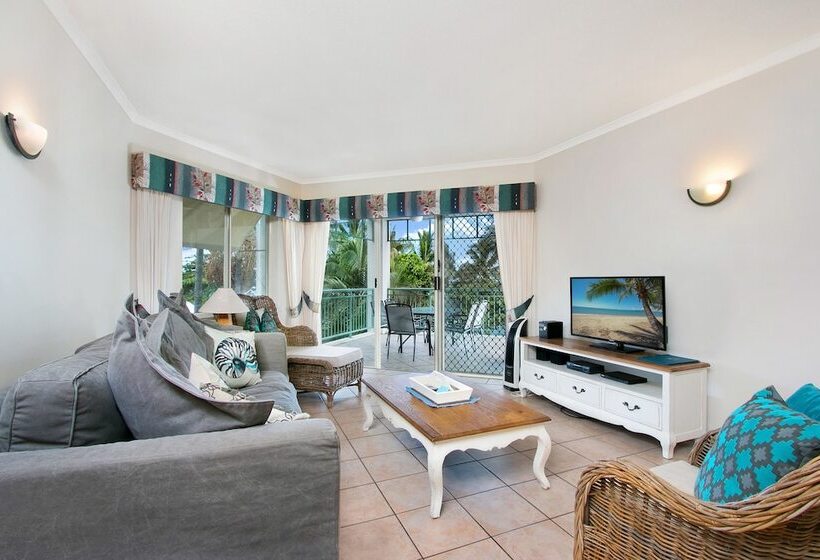 Апартаменты 3 Спальни, On The Beach Apartments