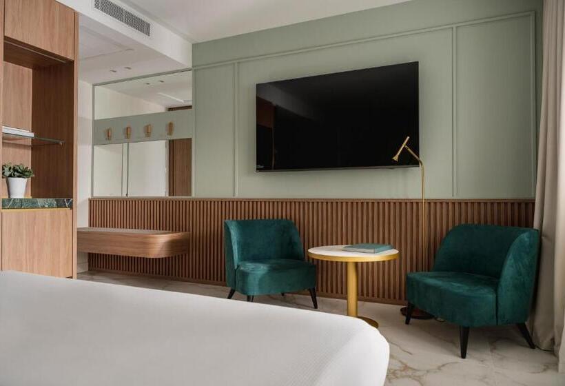 سوییت جونیور لوکس, Parioli Hotel Rimini