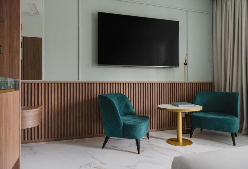 سوییت جونیور لوکس, Parioli Hotel Rimini