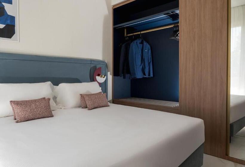 سوییت لوکس, Parioli Hotel Rimini