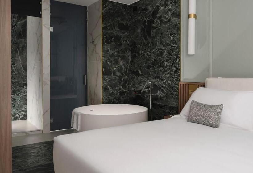 سوییت اجرایی, Parioli Hotel Rimini