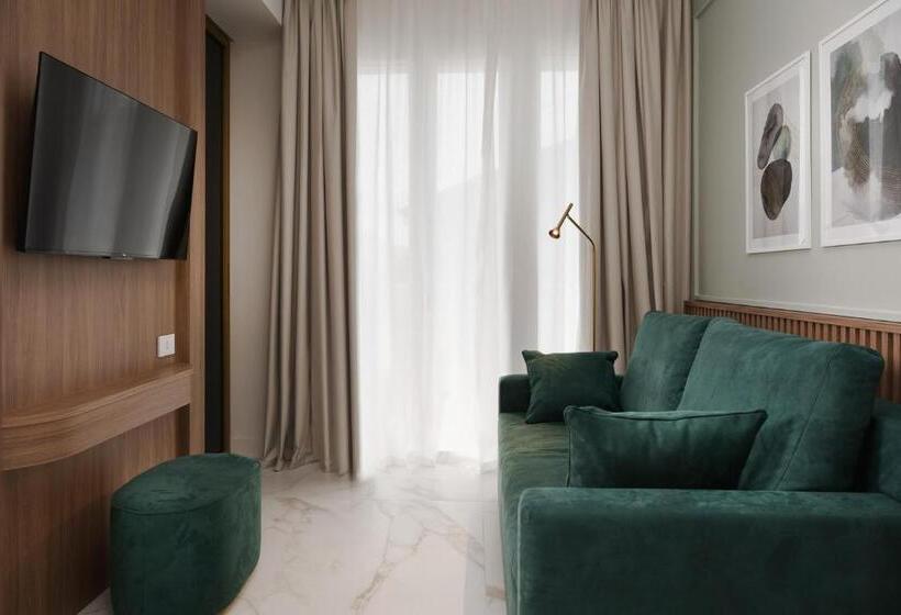 سوییت اجرایی, Parioli Hotel Rimini