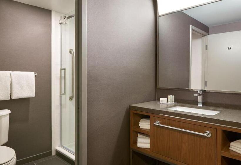Стандартный Номер Кровать Кинг, Courtyard By Marriott Toronto Markham