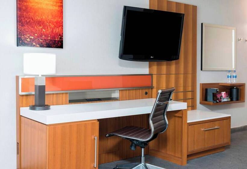 Standard-huone 2 Parivuodetta, Sonesta Hotel Grand Rapids Airport