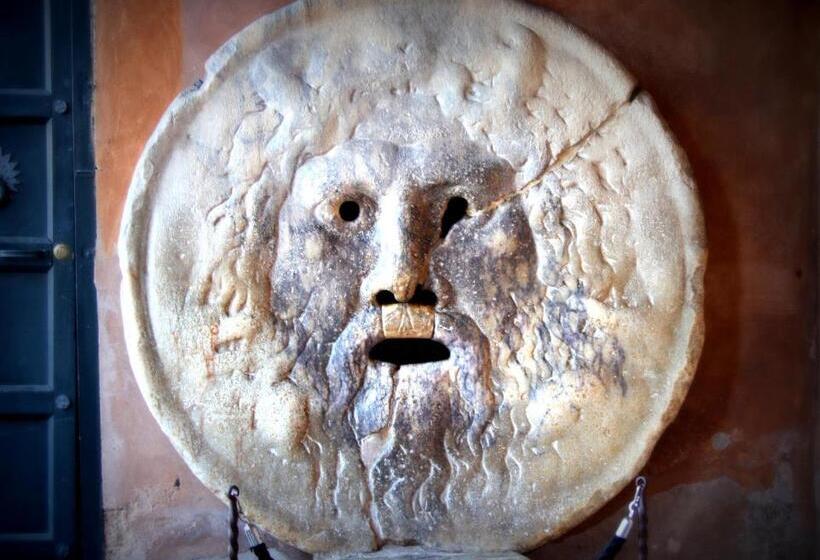 חדר סטנדרטי לשלושה עם נוף, Colosseo Rooms Imperial Rome