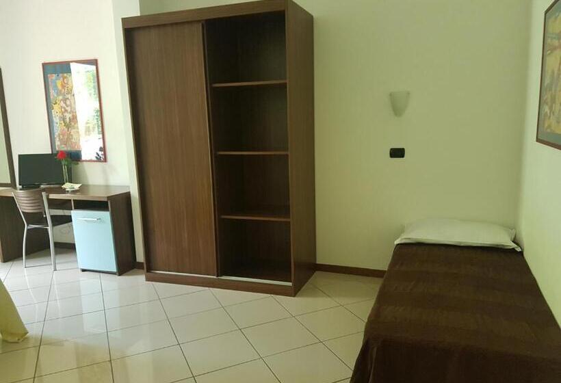 Семейный Номер, & Residence La Sibilla Cusiana